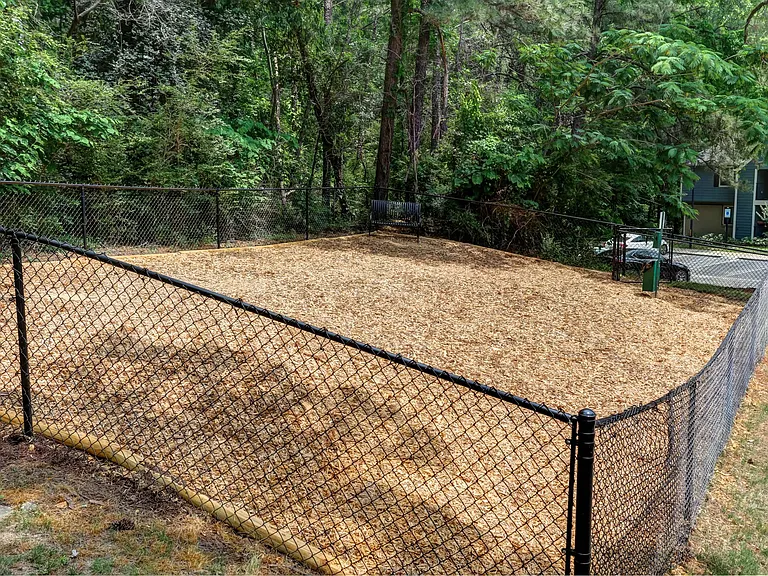 700 Riverchase Apartments — Photo 33