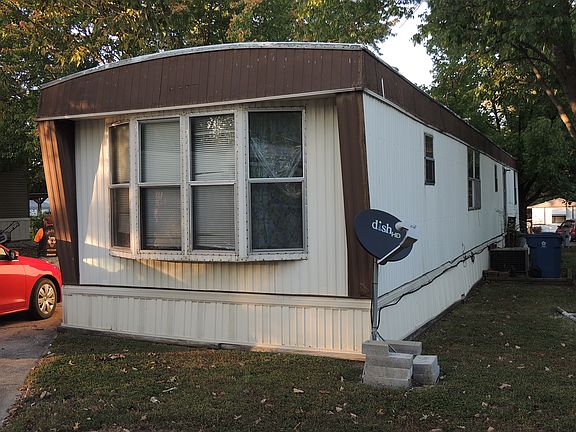 3rd image of 151 N Wellington St