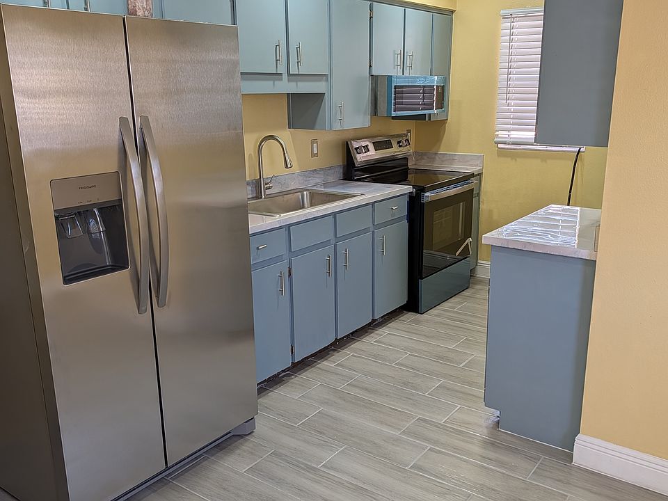 Kitchen all new appliances