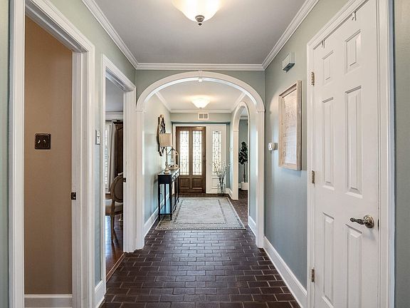 4th image of 2983 Oakleigh Ln