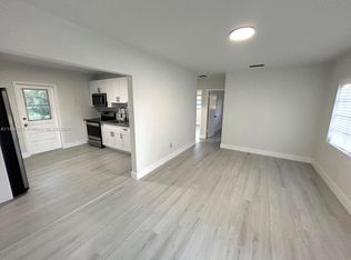 655 NW 10th St, Homestead, FL 33030