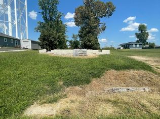 425 W Walnut St, Mayfield, KY 42066