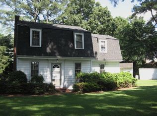 5553 Woodbine Rd, Norfolk, VA 23502