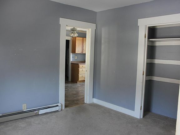 Living Room/Den