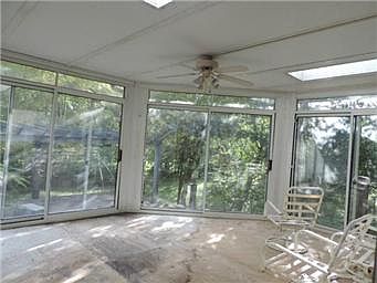 3rd image of 5147 Mansfield Ln