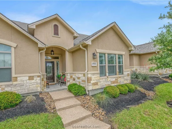 1753 Summit Crossing Ln, College Station, TX 77845