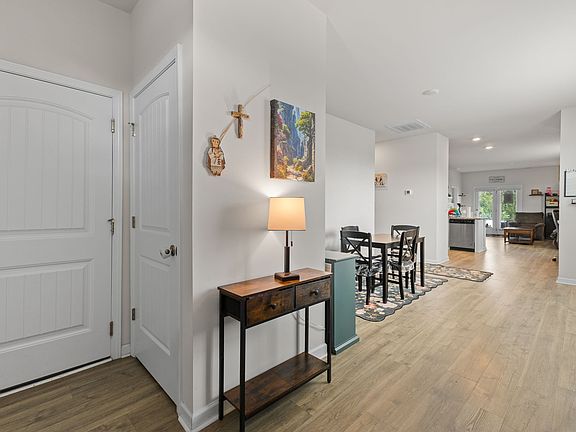 5th image of 2300 Tintern Rd