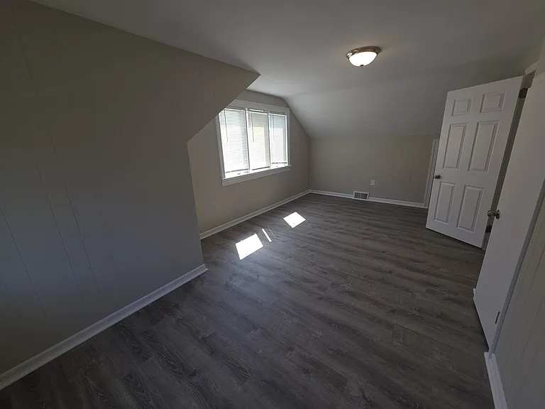 316 Hutchinson Ave — Photo 21
