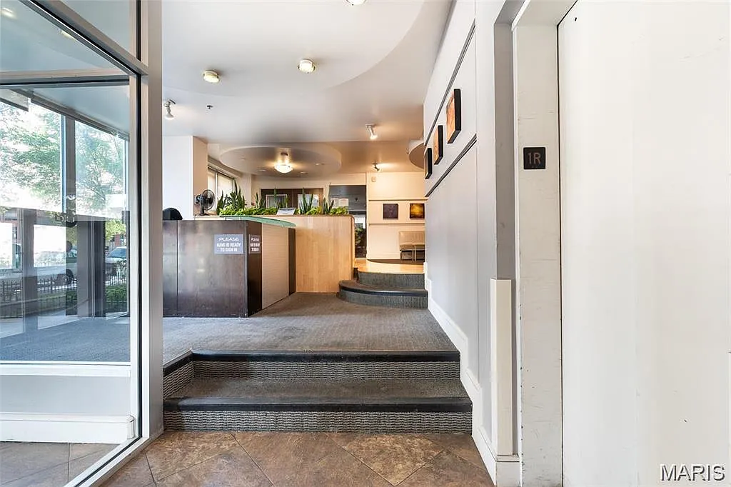 1 bed, 1.0 bath, 648 sqft, $950 — Photo 3