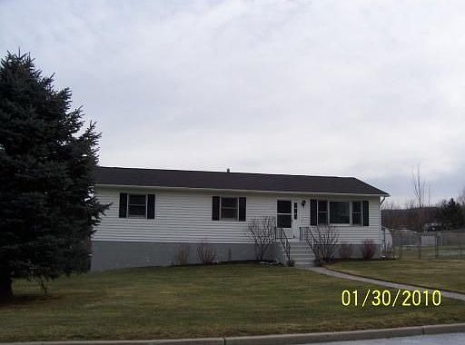 1st image of 1 Shaker Ct