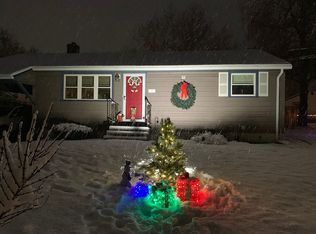 24 Madeline Ter, Tyngsboro, MA 01879
