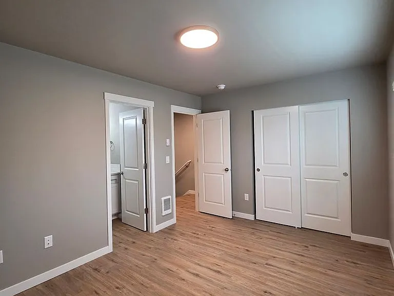 724 N Pearl St #B — Photo 13