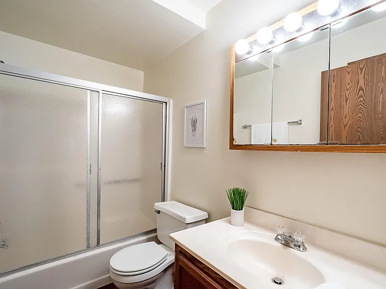 629 S Johnson St #9 — Photo 14