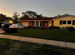 9841 SW 103rd St, Miami, FL 33176