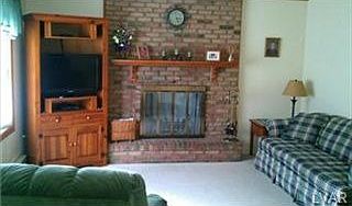 4th image of 2913 Clayton St
