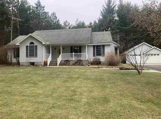 N17697 Twin Lake Rd, Dunbar, WI 54119