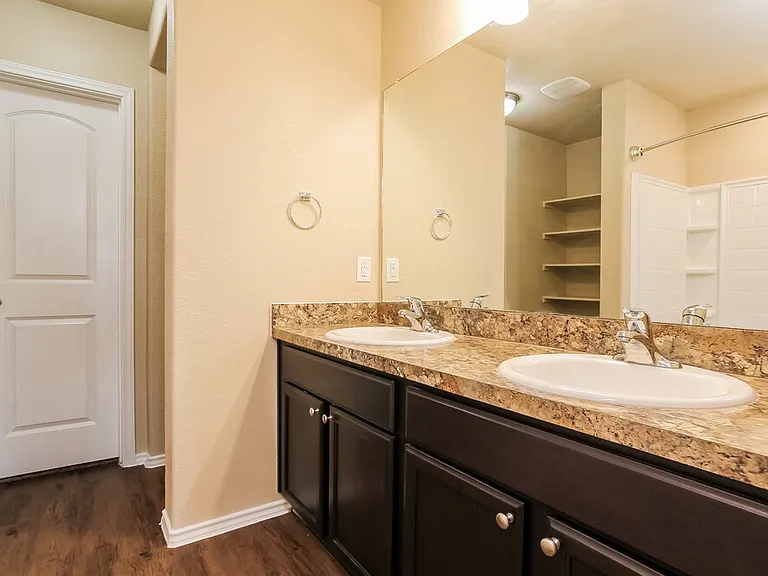 15419 Rancho Joya Way — Photo 10