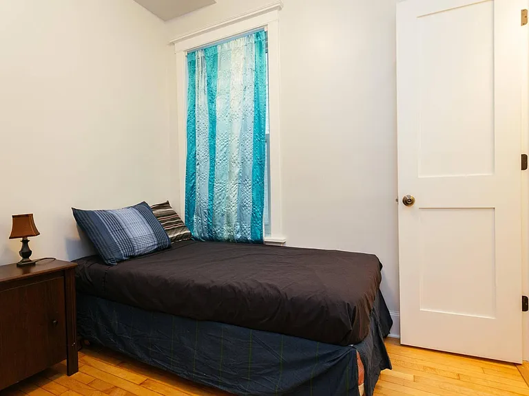 1318 W Cornelia Ave #2 — Photo 12