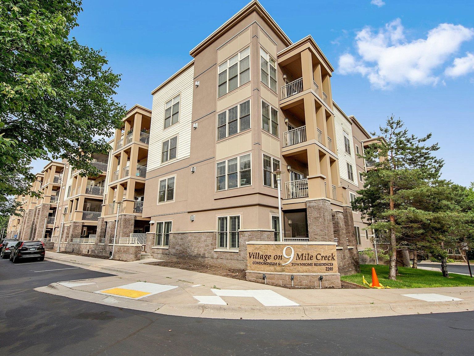 2201 Village Ln A112, Bloomington, MN 55431 Zillow
