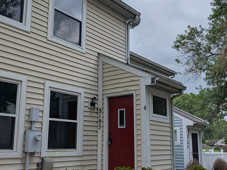 3195 Gracemore Ave — Photo 16
