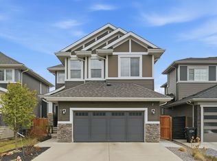 6615 Knox Pl SW, Edmonton, AB T6W4A1