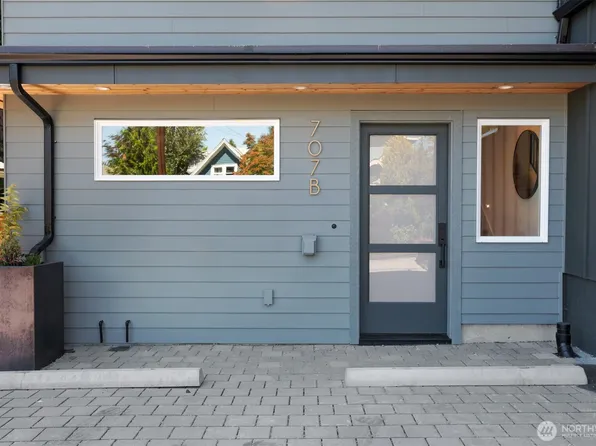 707 B N 65th Street, Seattle, WA 98103