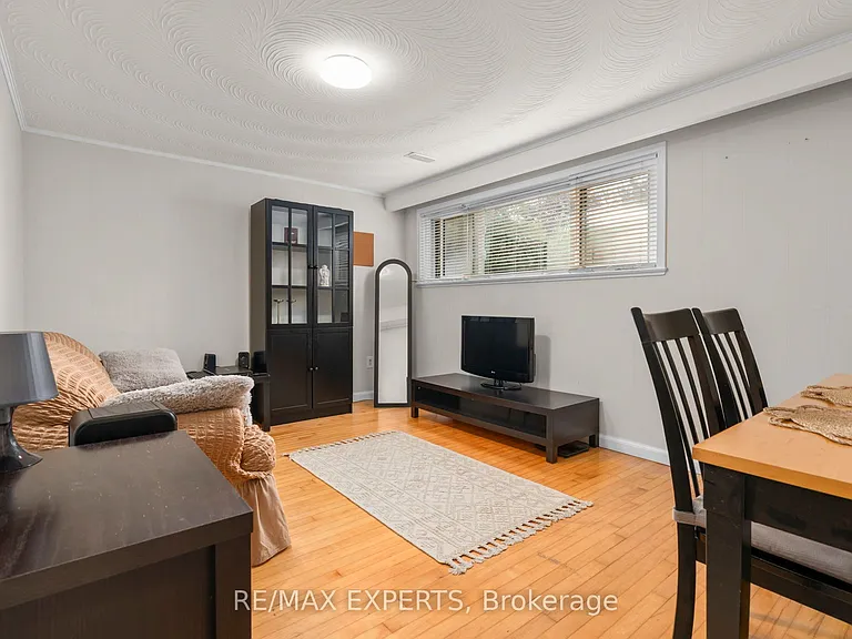 423A Valermo Dr #BASEMENT — Photo 12