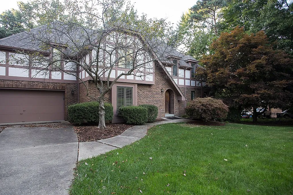 114 Northbrook Dr photo 1