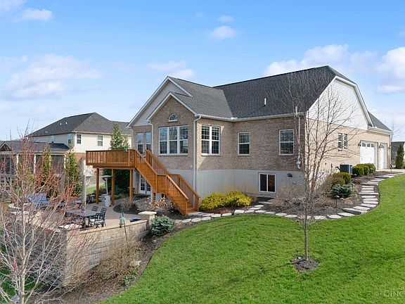 5th image of 4161 Chatsworth Dr