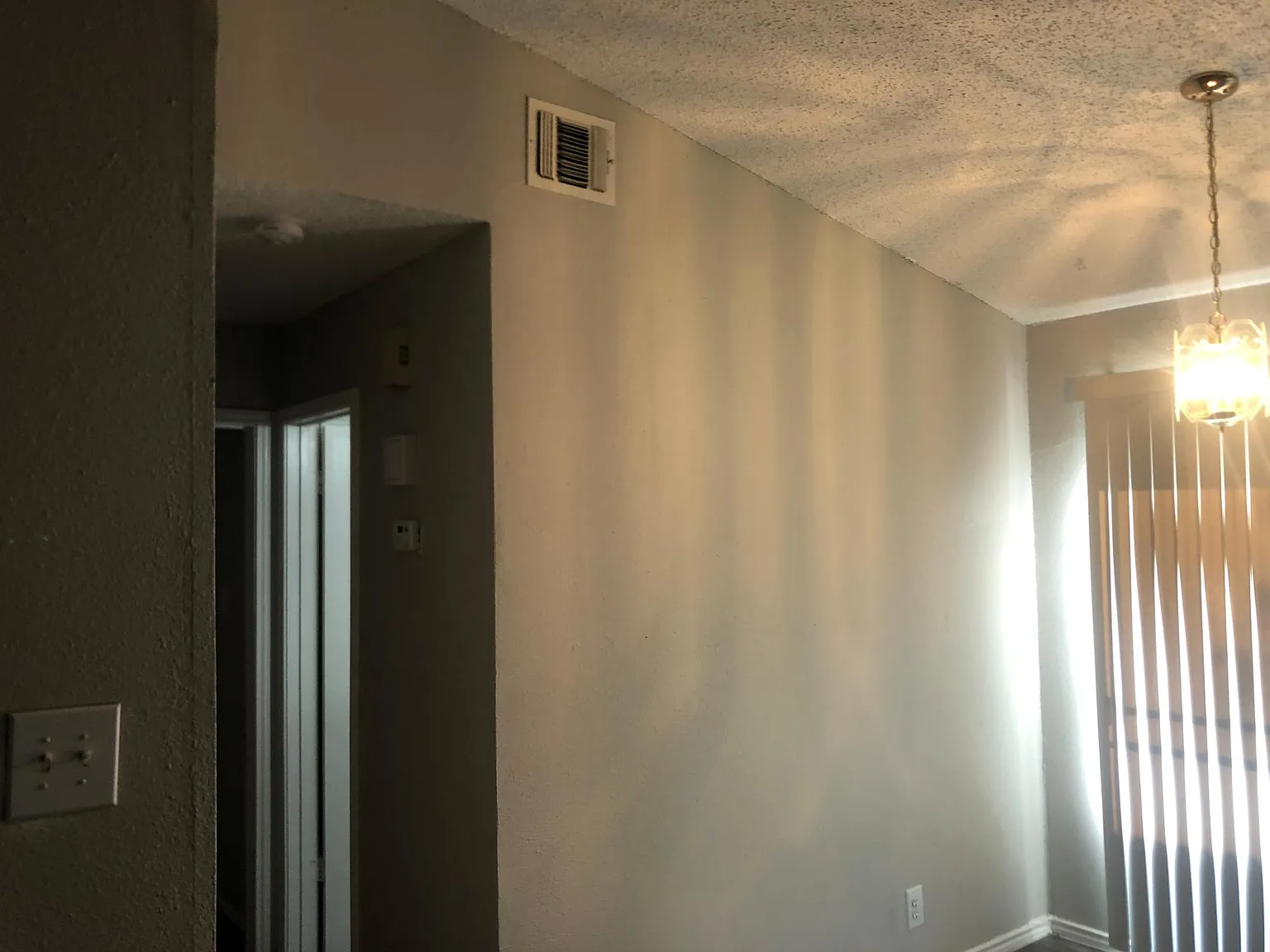2 bed, 862 sqft, $1,150 — Photo 2