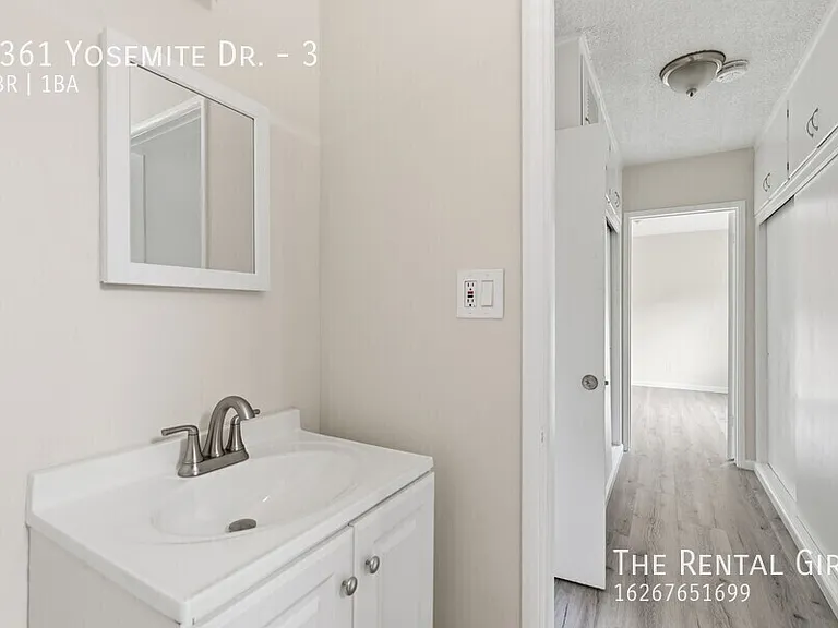 1361 Yosemite Dr #3 — Photo 11
