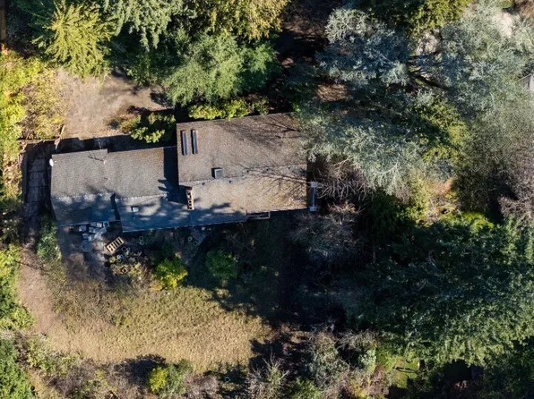 (undisclosed Address), Clyde Hill, WA 98004