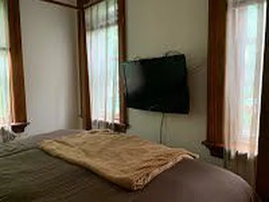 Rented by Owner | media 22