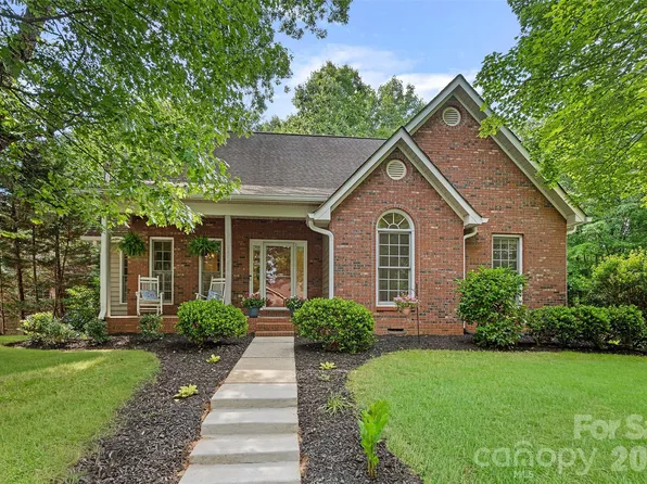12109 Baywoods Dr, Tega Cay, SC 29708