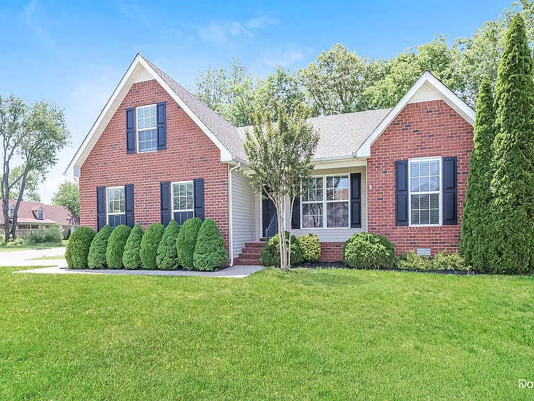 3003 Waywood Dr — Photo 3