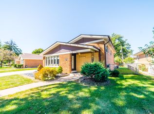 5120 W 107th St, Oak Lawn, IL 60453