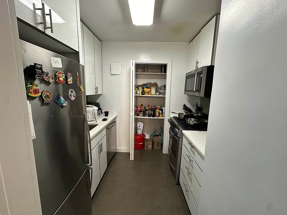 1st image of 279 E 44th St APT 6K