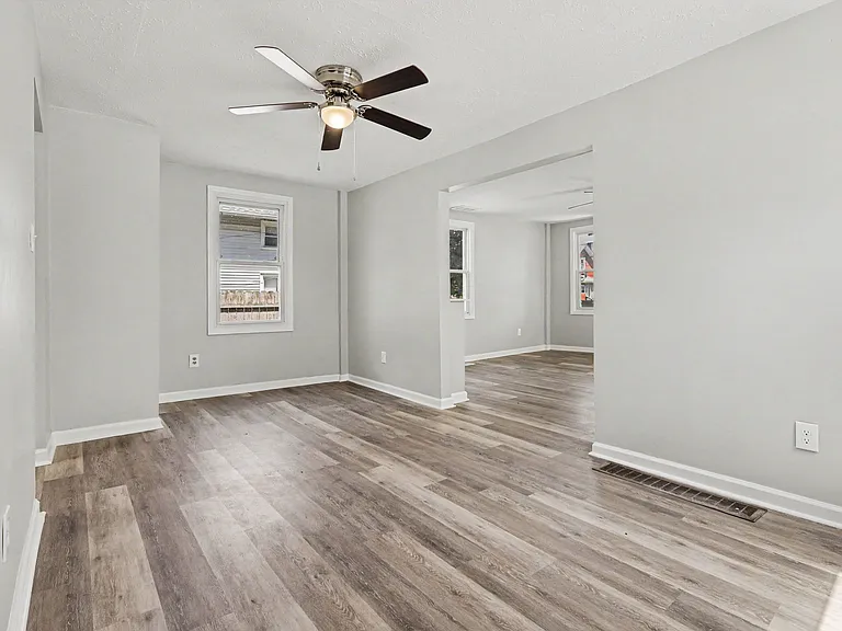412 Scott St — Photo 10