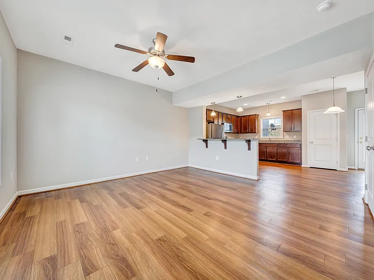 305 Lunaria Ln NW — Photo 2