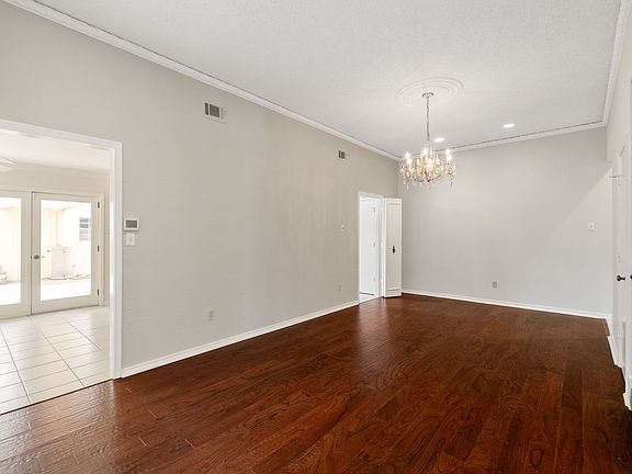 4th image of 3020 Stonehenge Ln