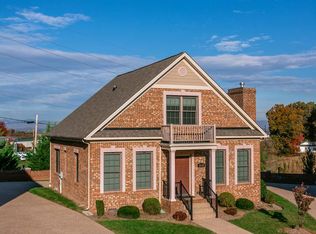 2382 Alston Cir, Harrisonburg, VA 22802