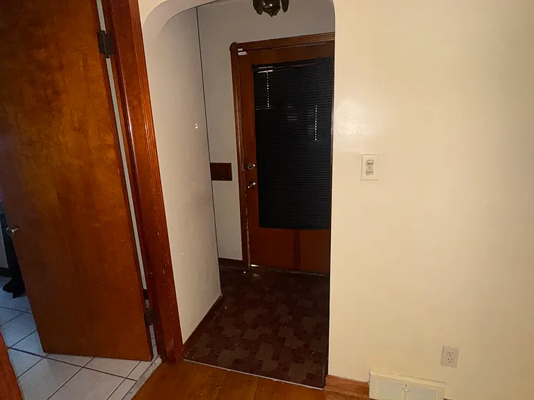 5121 Cato St — Photo 8