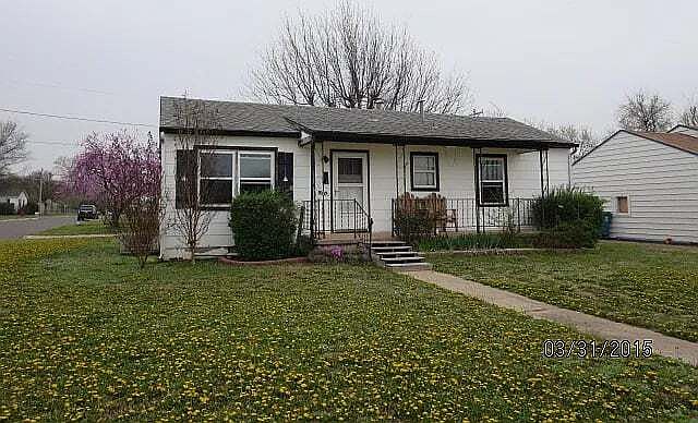 1st image of 910 Bell Dr