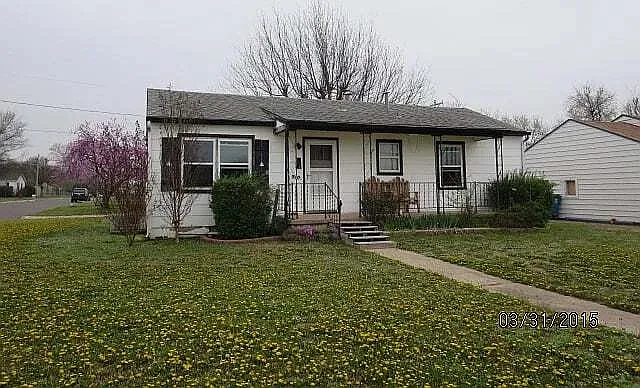 910 Bell Dr