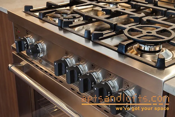 Sold by aptsandlofts.com | media 16