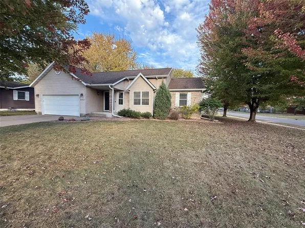 3003 Green View Drive, Eau Claire, WI 54703