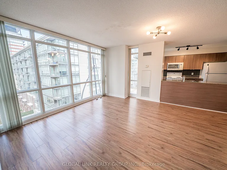 11 Brunel Ct #703 — Photo 8