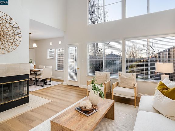 5th image of 6199 Lakeview Cir