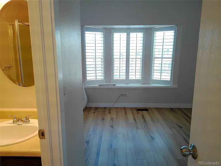 6815 Ravencrest Dr — Photo 22