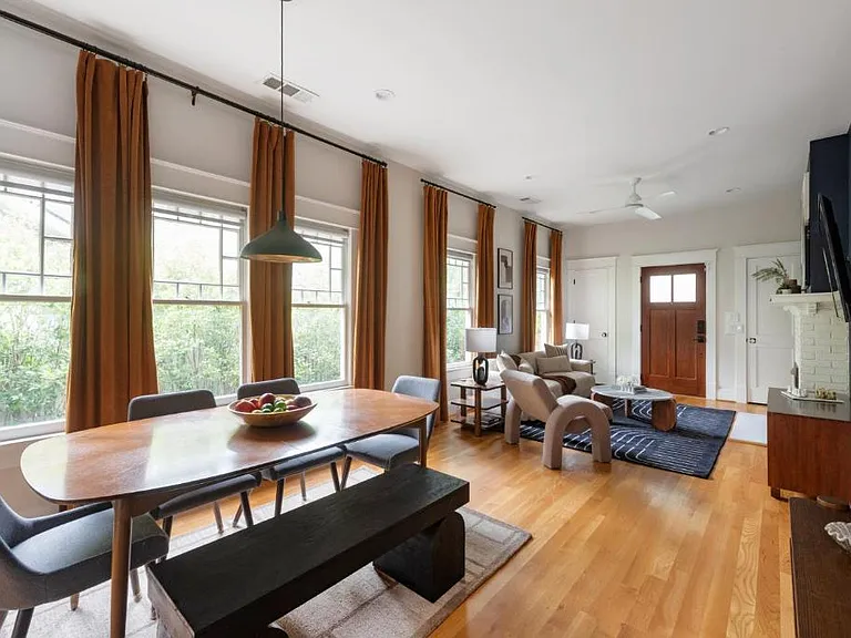 656 Virginia Ave NE — Photo 4
